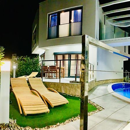 Villa Legacy 2 Novalja Eksteriør billede